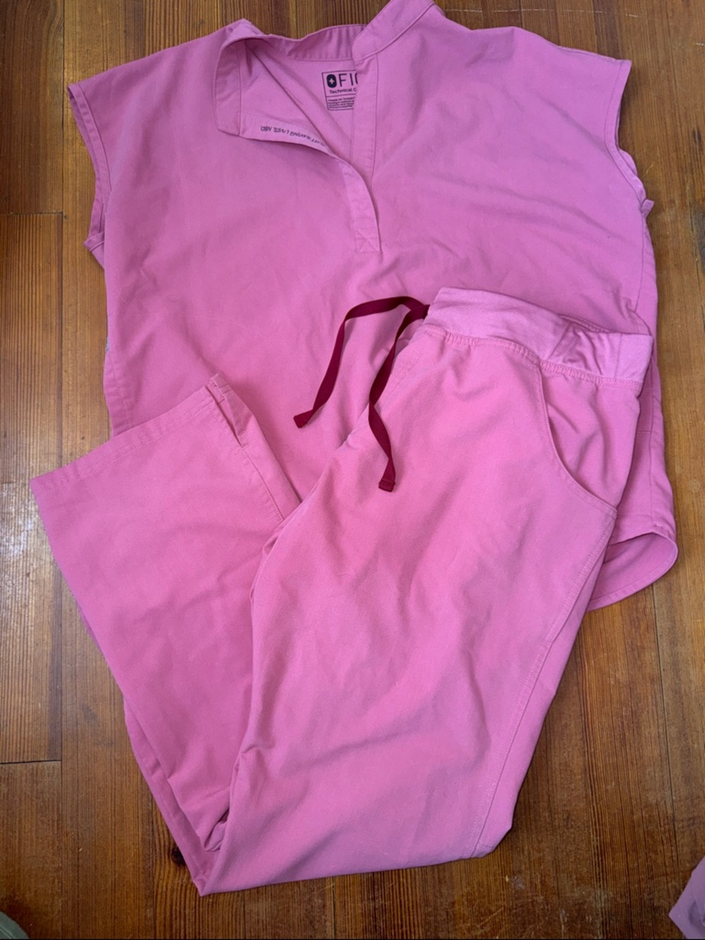 FIGS Dusty Rose Set - Rafaela & Straight Leg